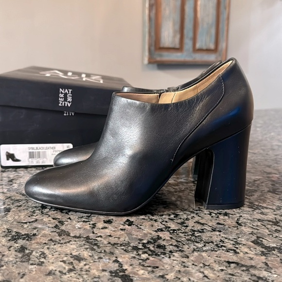 Naturalizer black leather Sybil’s ankle boot NIB 9.5 - Picture 1 of 11